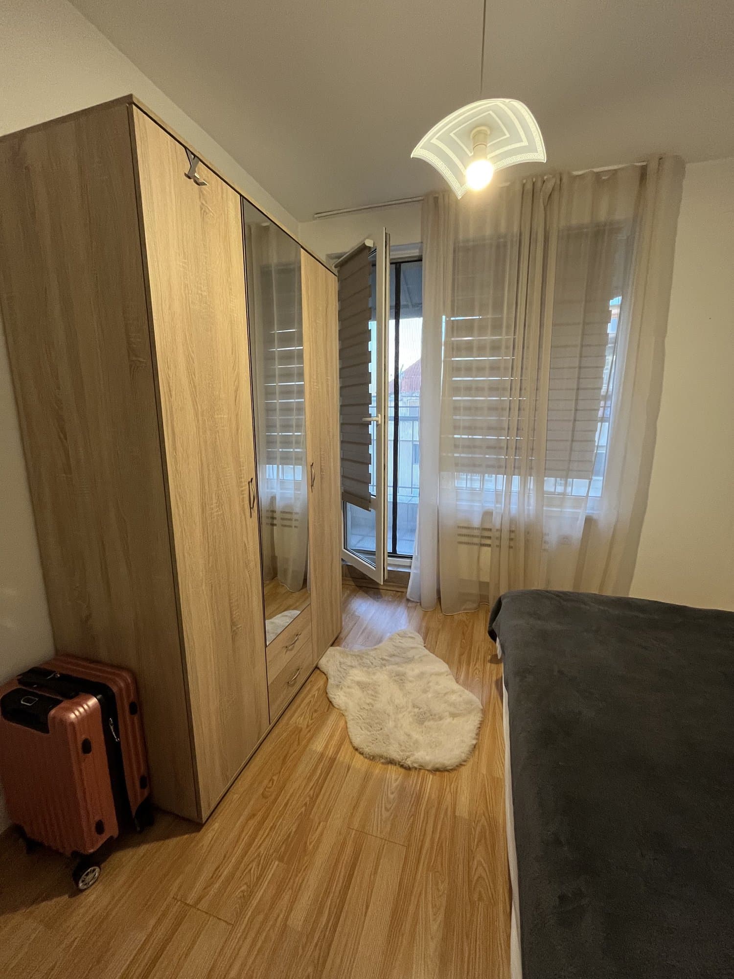 Стая в тристаен апартамент, Zona B-5, Photo 2