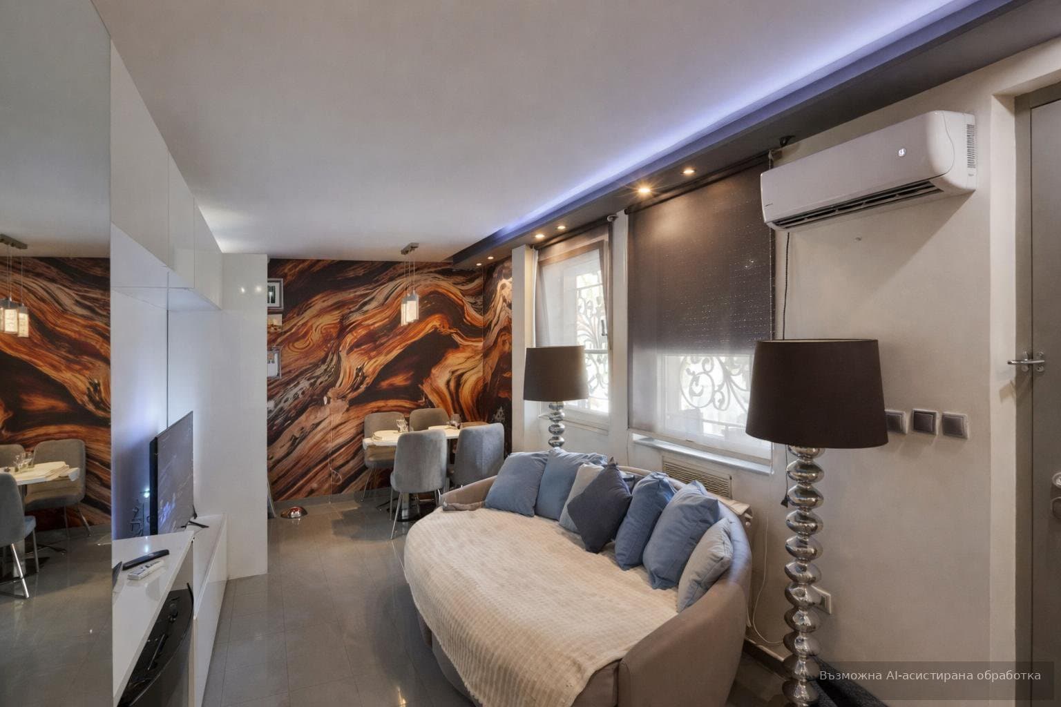 Three-room, 80 m², Photo 1