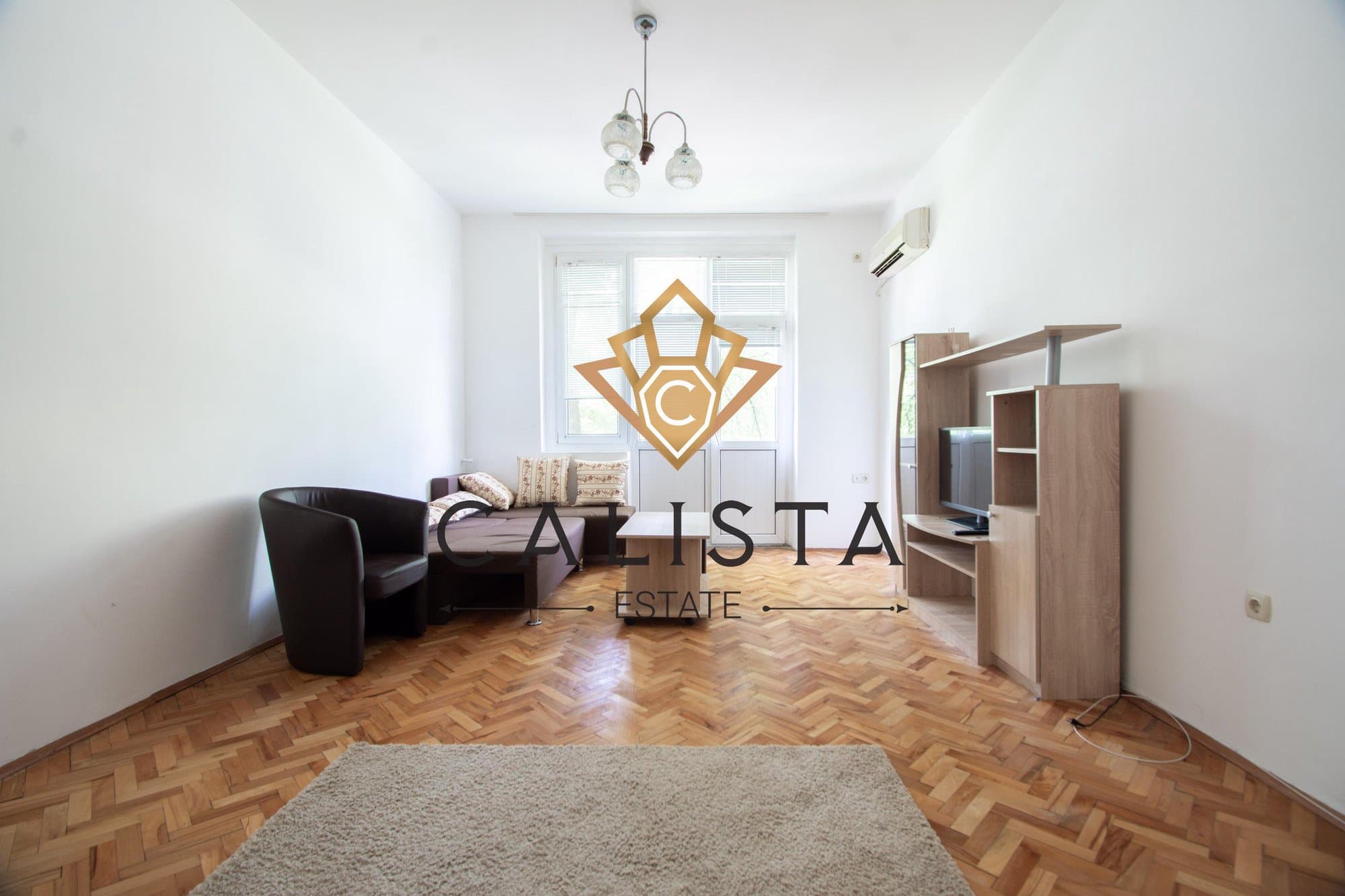Тристаен, 85 м², Снимка 1