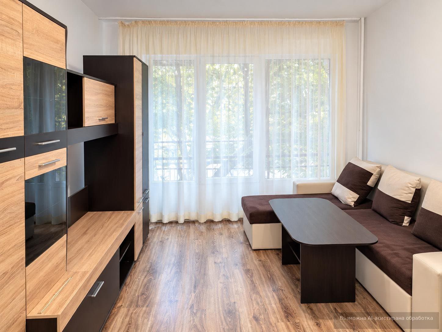 Three-room, 90 m², Photo 1