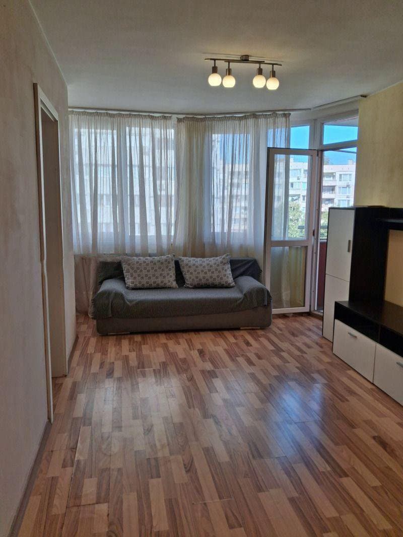Three-room, 80 m², Photo 1