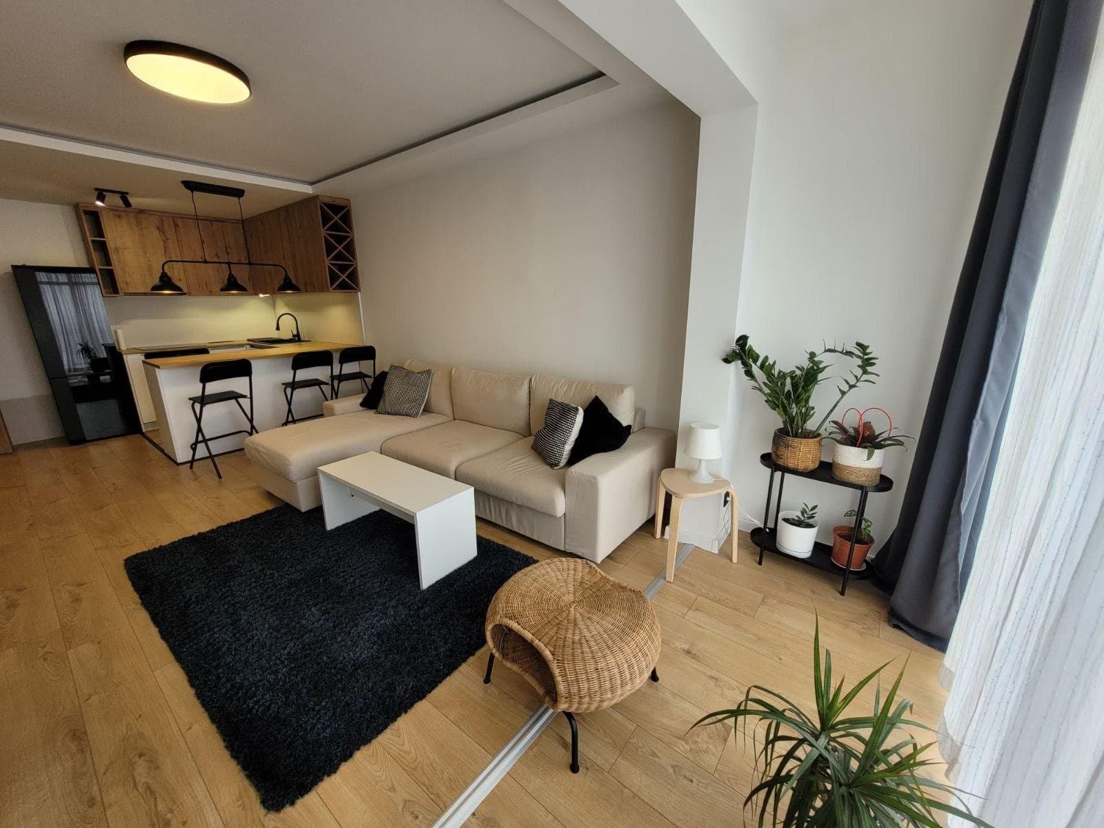 Three-room, 78 m², Photo 1